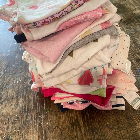 BABY GIRL onesies💗CRAZY DEAL 0-3 mos shirt sleeve, long sleeve and sleeveless! - Picture 10 of 14